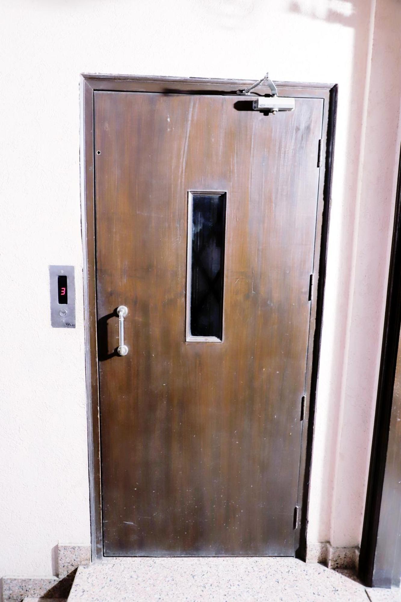 Apartment Fortune Service 3bhk,j-171 Saket New Delhi