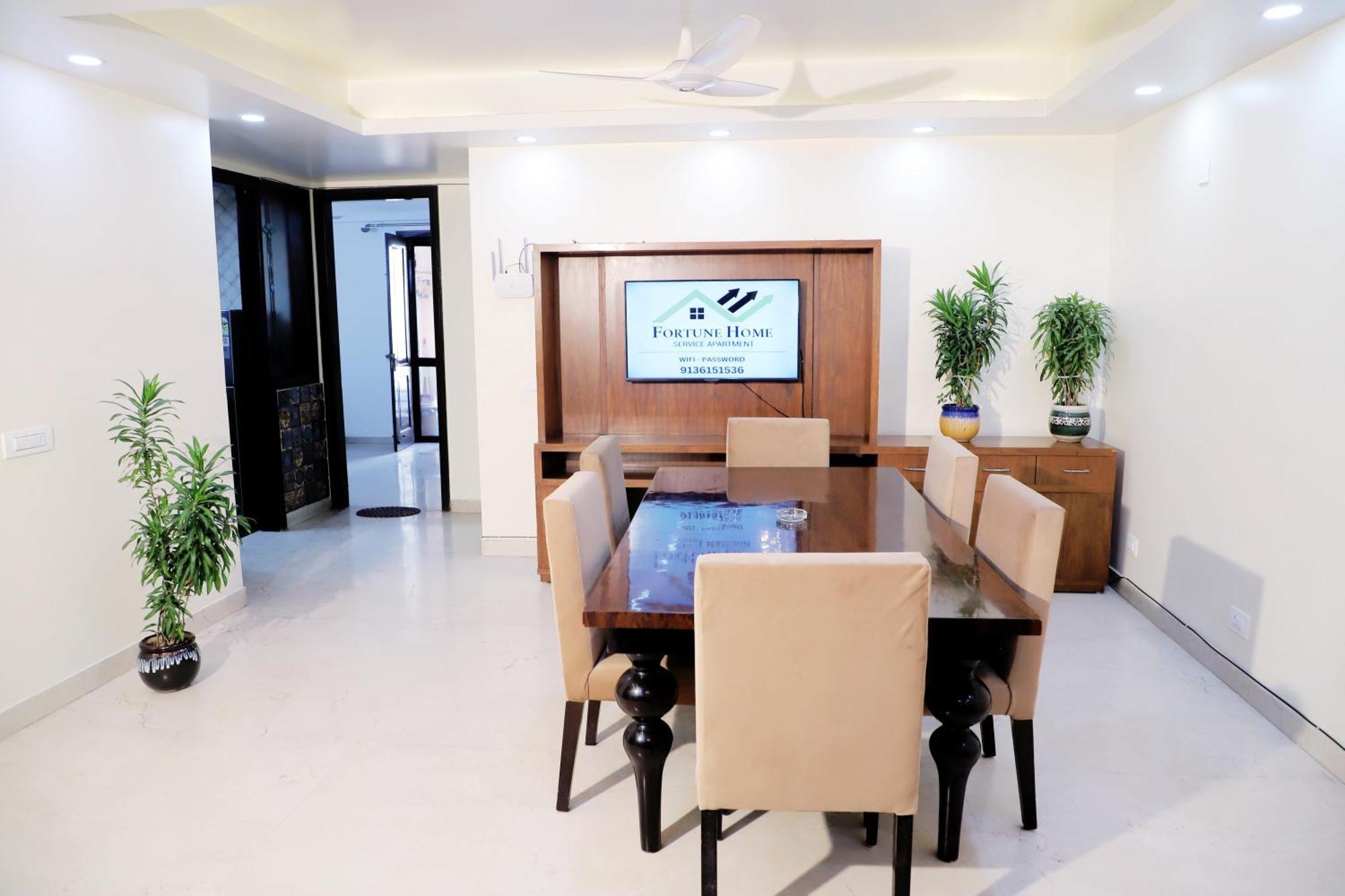 Fortune Service 3bhk,j-171 Saket
