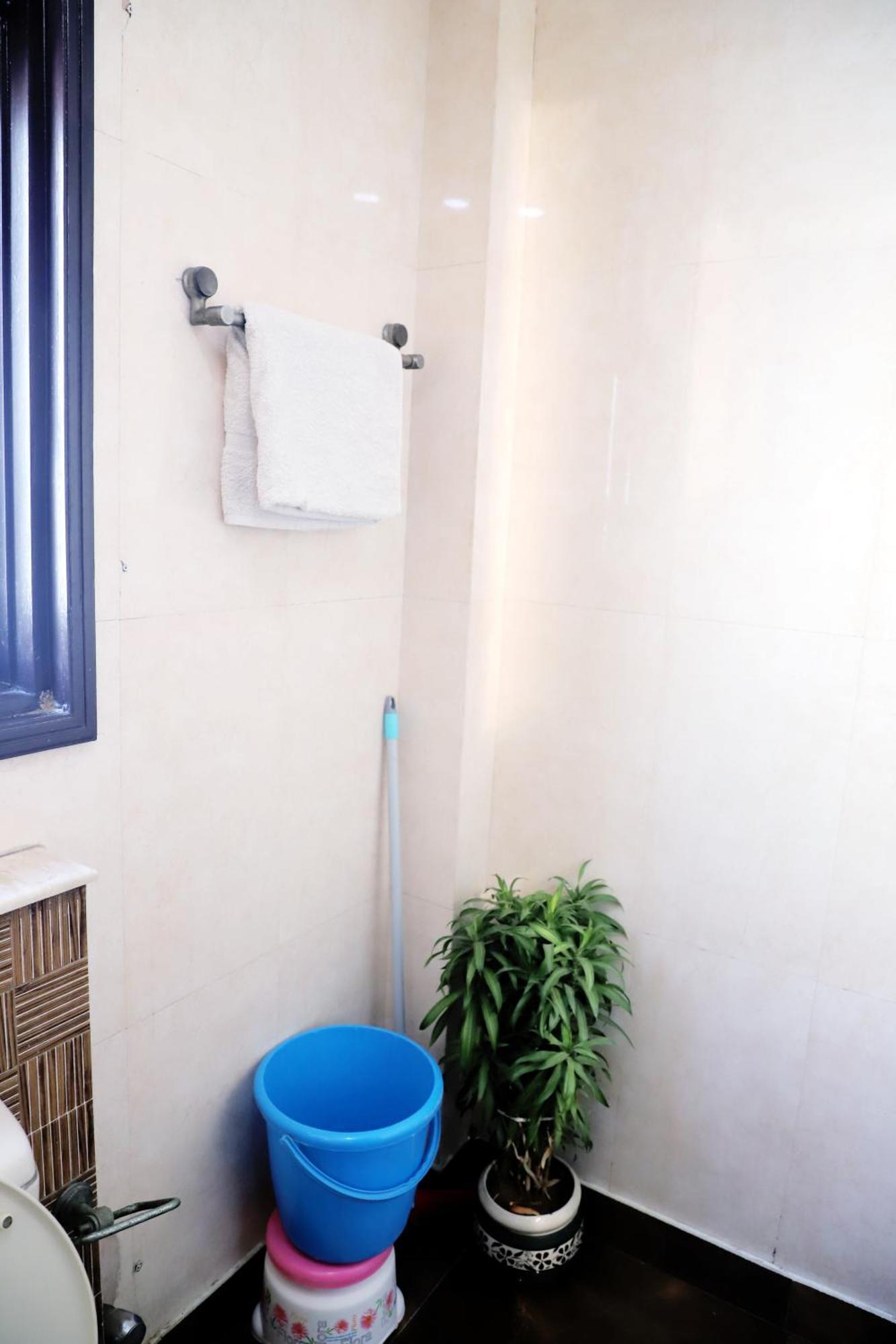 Apartment Fortune Service 3bhk,j-171 Saket New Delhi