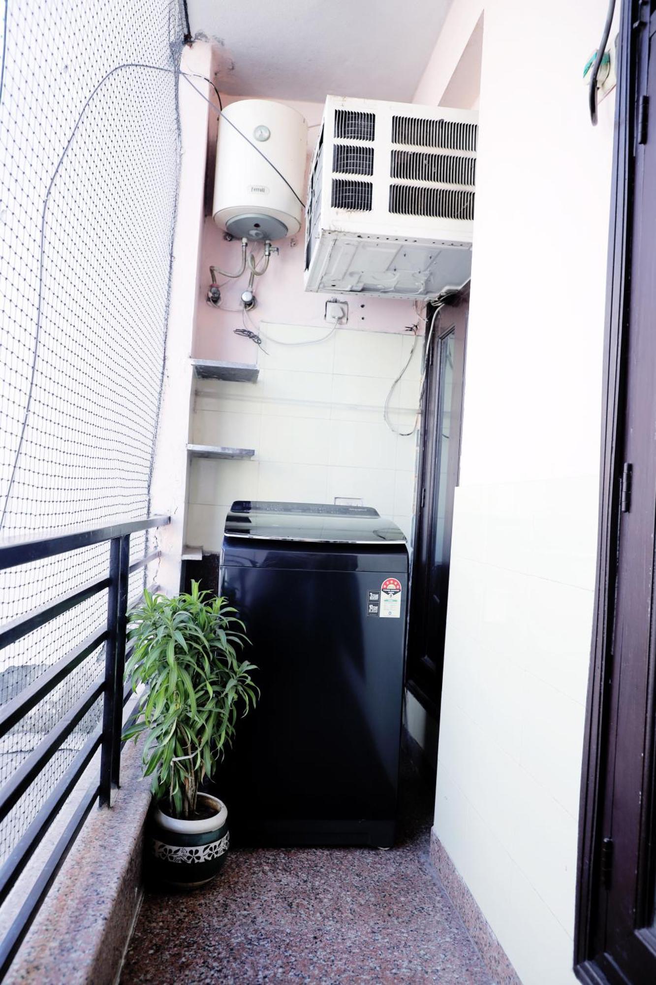 Fortune Service 3bhk,j-171 Saket *