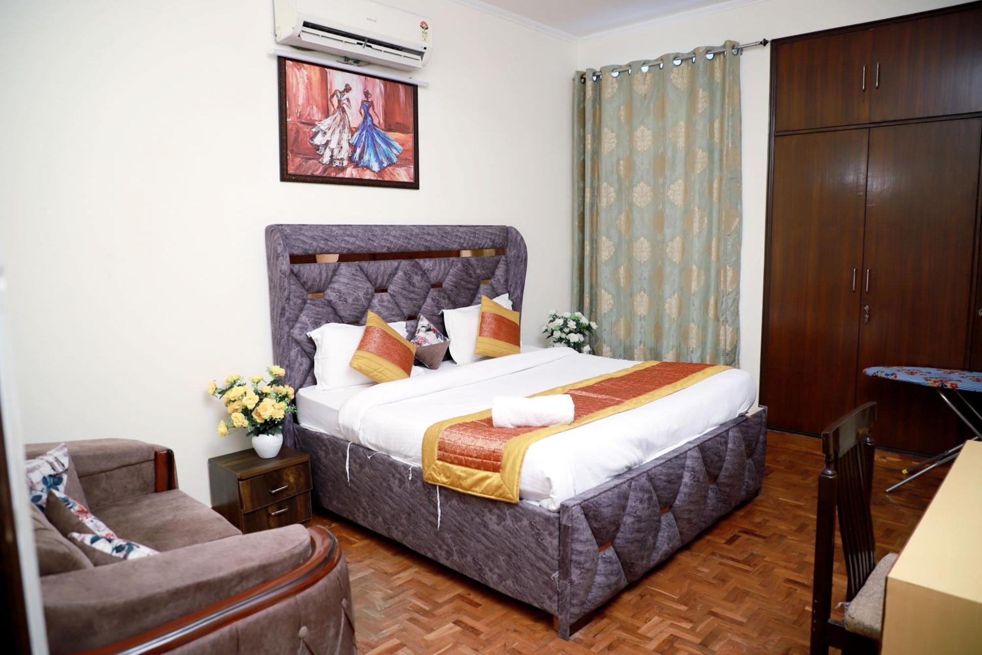 Apartment Fortune Service 3bhk,j-171 Saket *