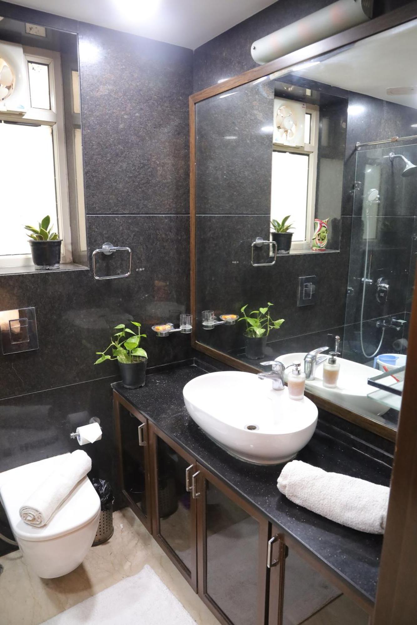 Fortune Service 3bhk,j-171 Saket New Delhi